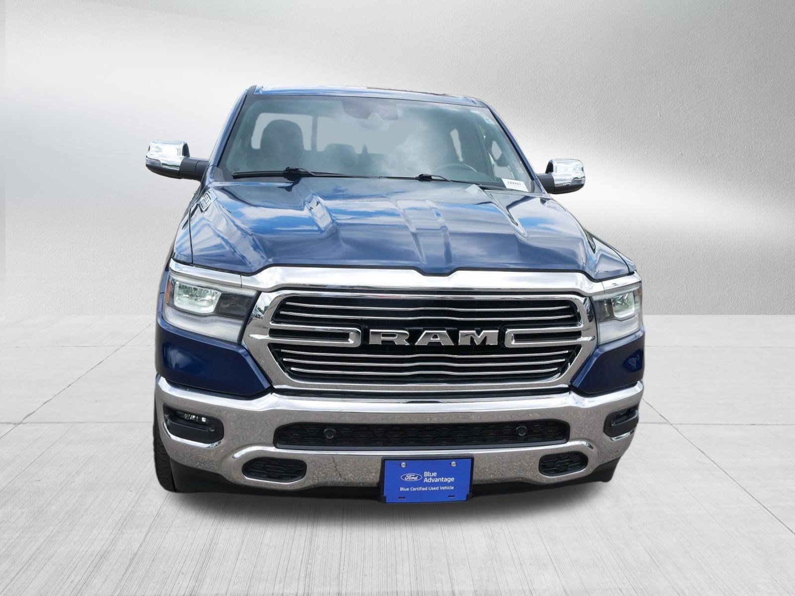 Used 2023 RAM 1500 Laramie AWD/4WD image 2