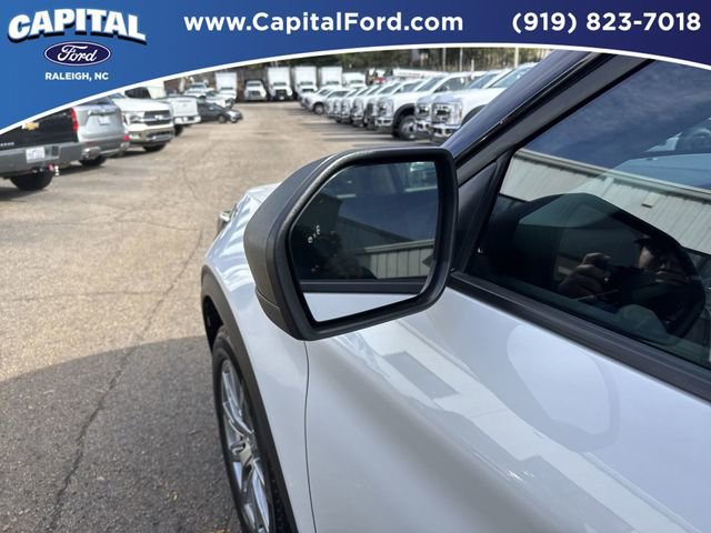 Certified 2025 Ford Explorer Active w/ Active Comfort Package image 12