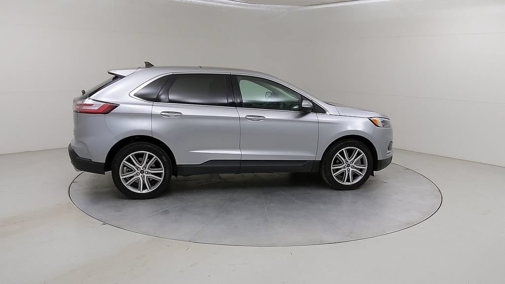 Certified 2024 Ford Edge Titanium w/ Equipment Group 301A AWD/4WD image 13