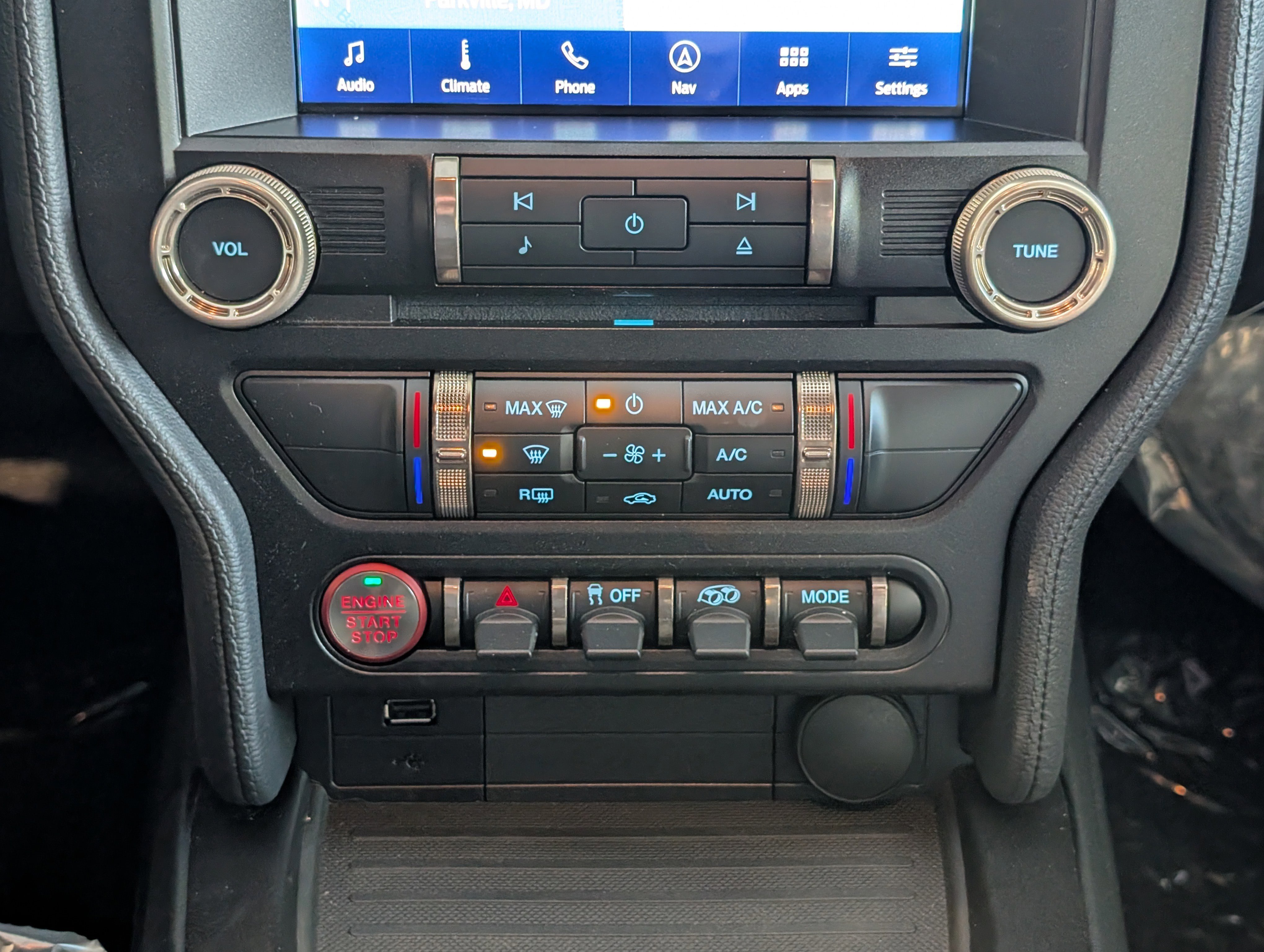 Certified 2022 Ford Mustang Shelby GT500 w/ Carbon Fiber Track Pack image 13