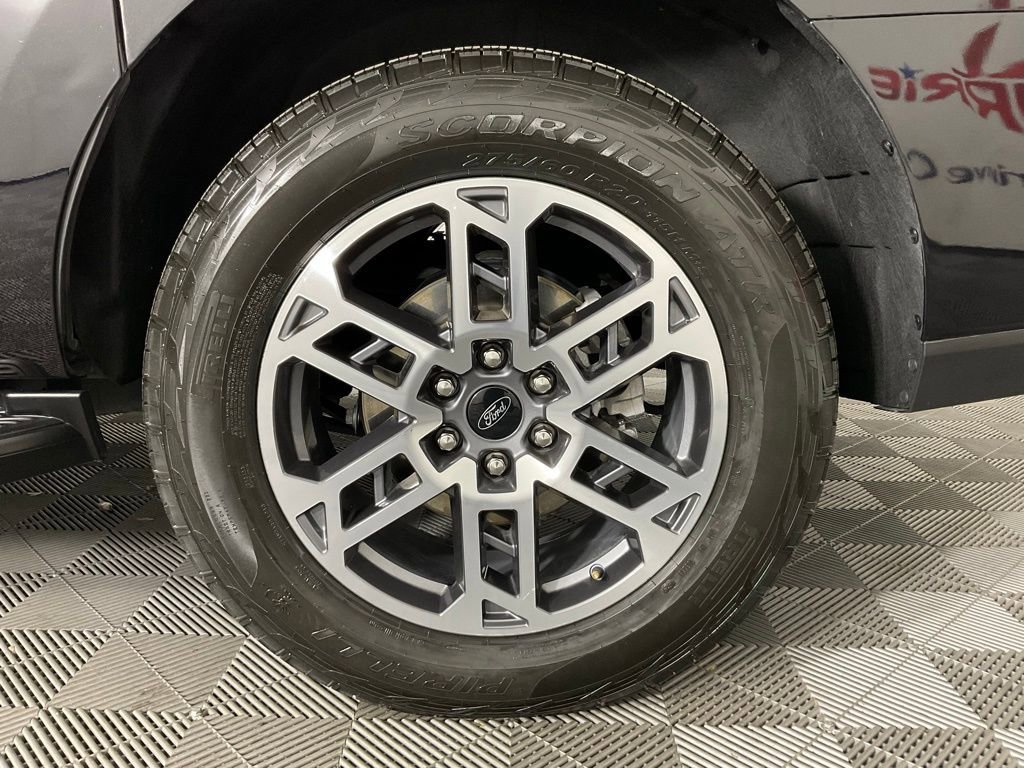 Certified 2025 Ford Expedition Max Active image 10