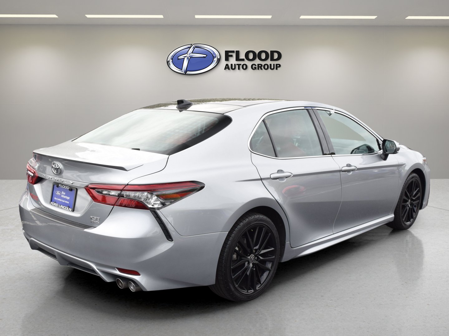 Used 2024 Toyota Camry XSE w/ Cold Weather Package AWD/4WD image 4