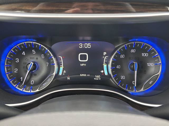 Used 2021 Chrysler Pacifica Limited w/ Uconnect Theater Family Group AWD/4WD image 33