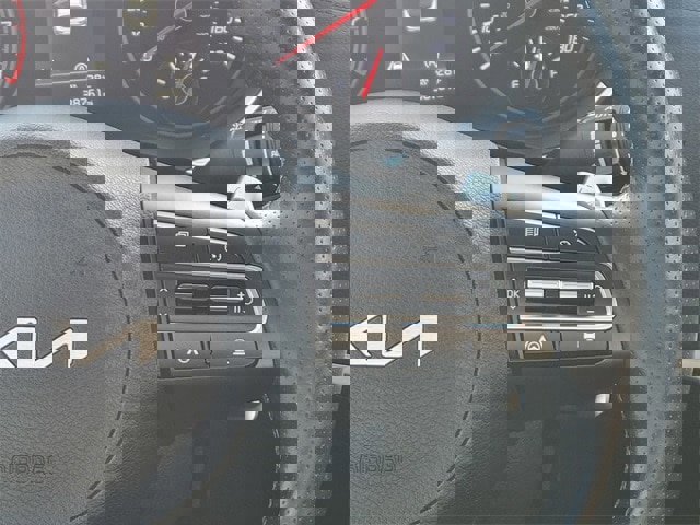 Used 2022 Kia Stinger GT-Line image 32