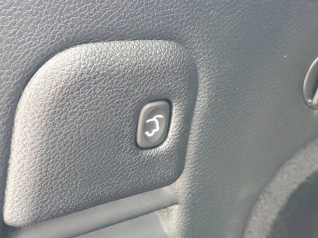 Used 2019 Jeep Grand Cherokee Limited AWD/4WD image 9