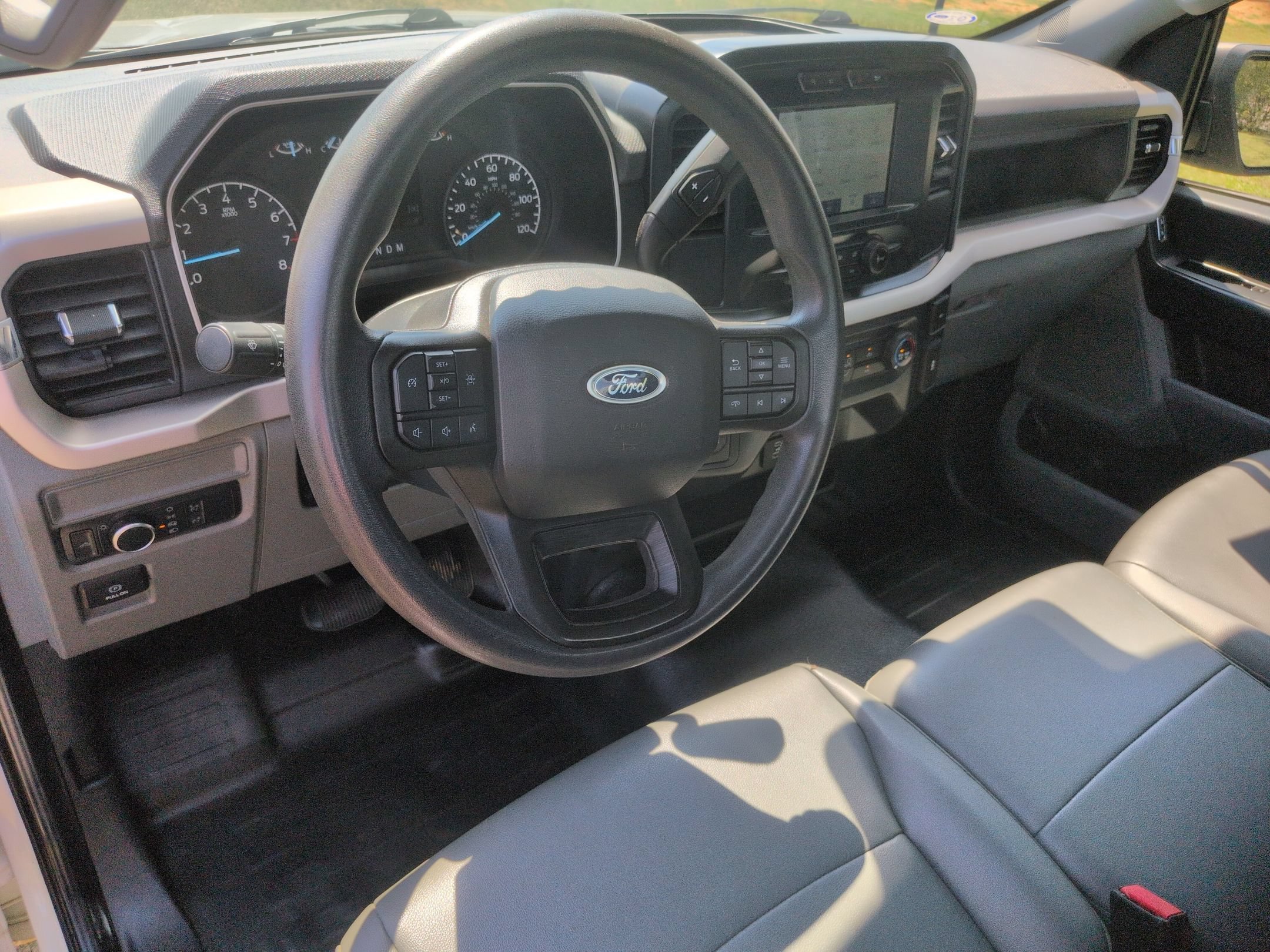 Certified 2022 Ford F150 XL w/ Equipment Group 101A High RWD image 17