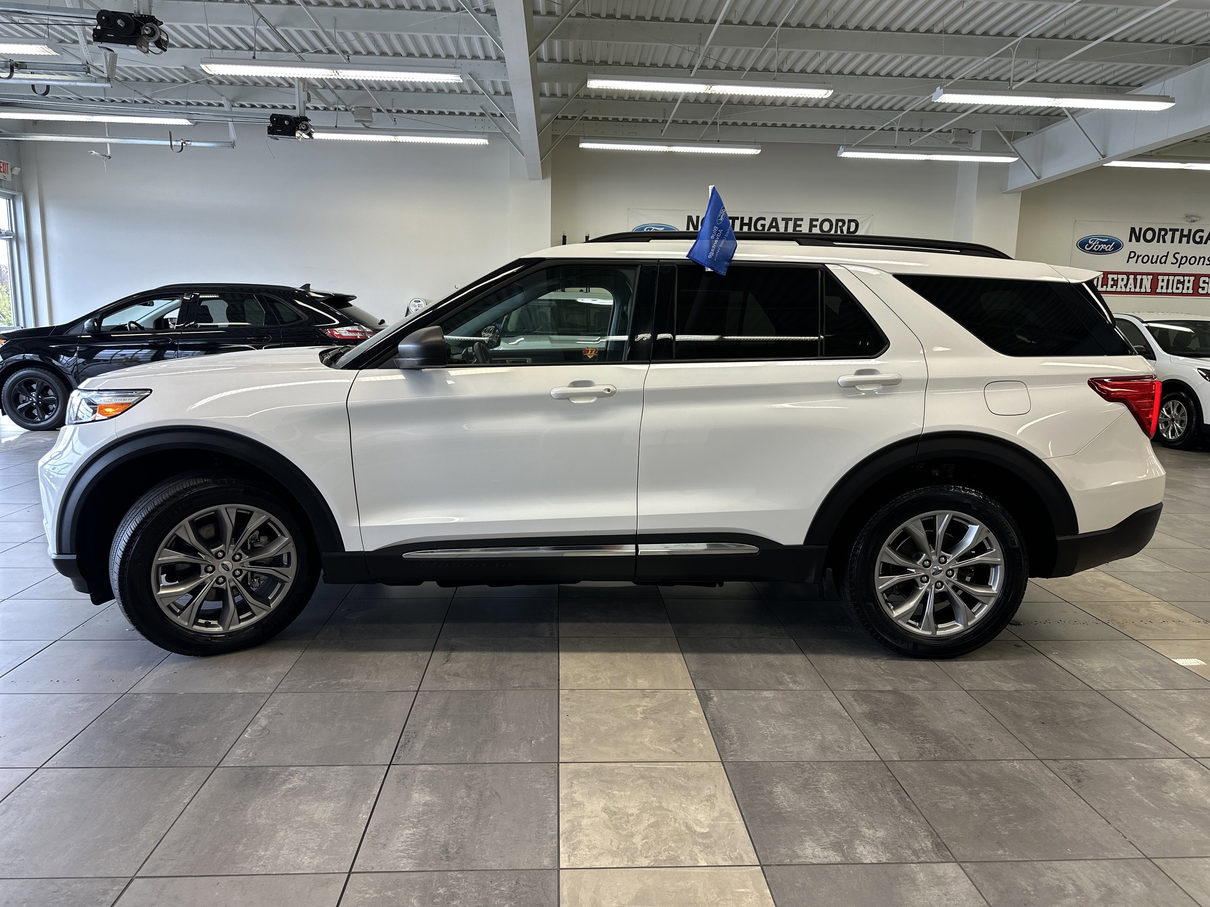 Certified 2022 Ford Explorer XLT w/ Equipment Group 202A image 2