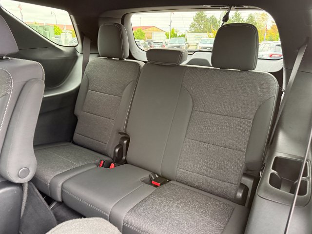 Used 2024 Chevrolet Traverse LT FWD image 10