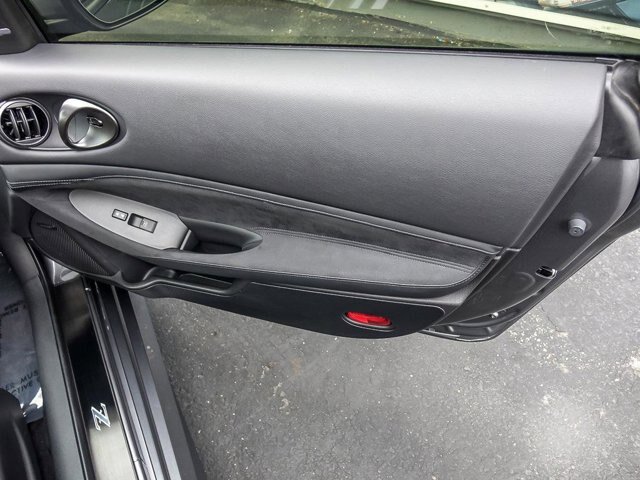 Used 2025 Nissan Z Performance w/ Floor Mat Package RWD image 28