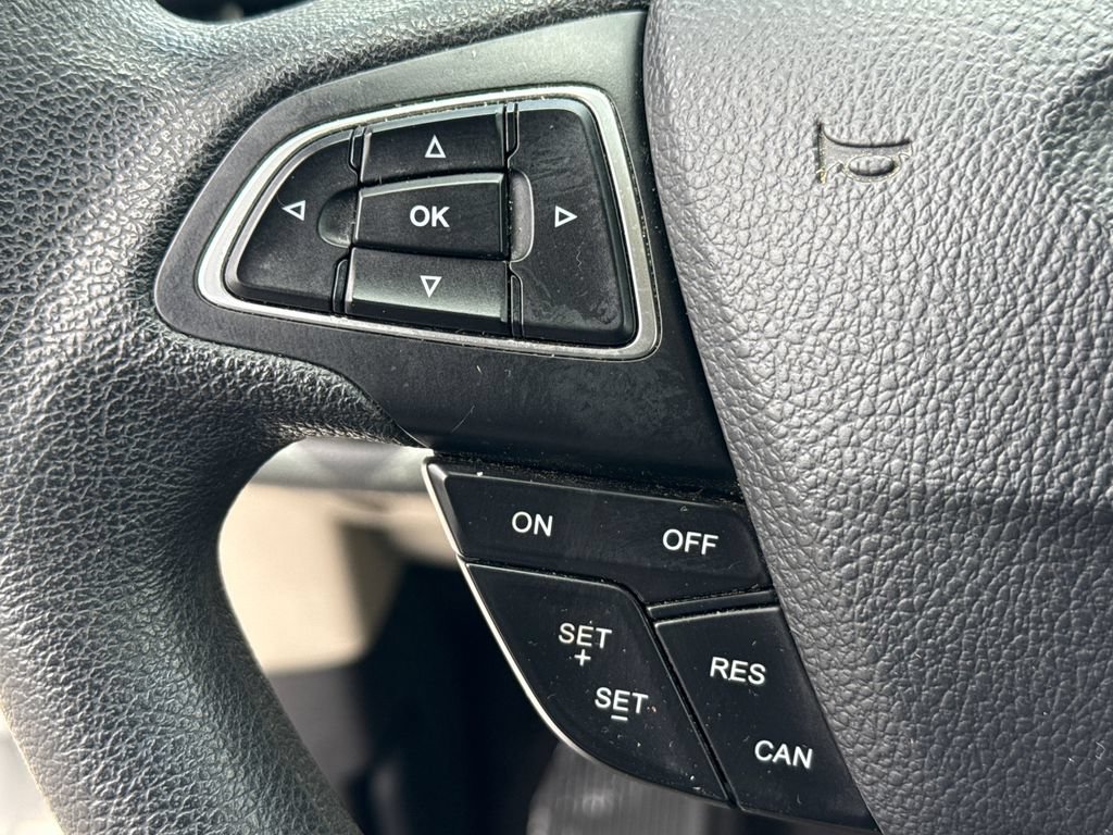Certified 2017 Ford Escape SE w/ Equipment Group 201A FWD image 25