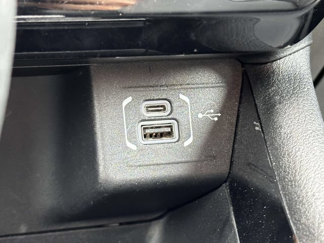 Used 2025 Jeep Compass Limited AWD/4WD image 20