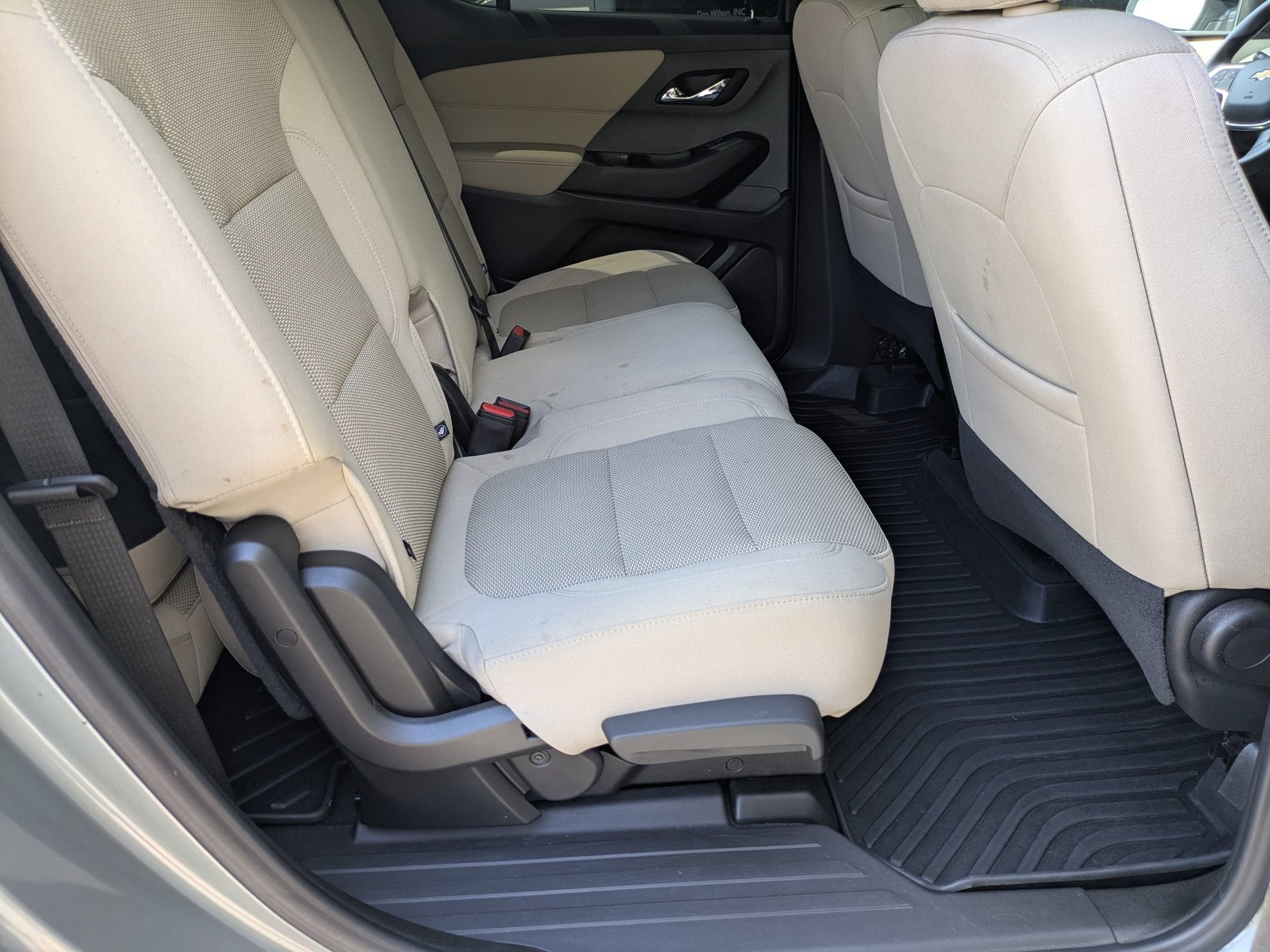 Used 2023 Chevrolet Traverse LS FWD image 32