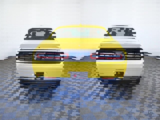 Used 2017 Dodge Challenger SXT Plus image 7