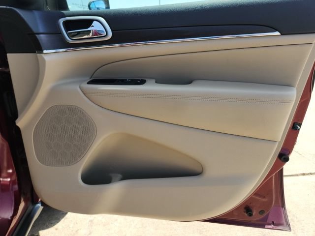 Used 2018 Jeep Grand Cherokee Limited RWD image 15