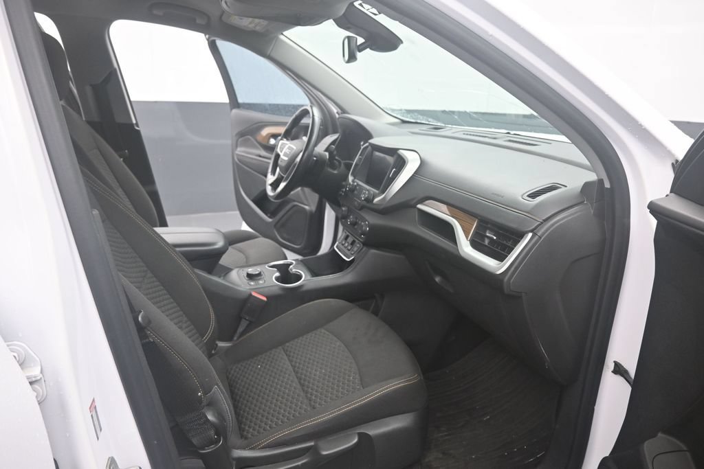 Used 2020 GMC Terrain SLE w/ Driver Convenience Package FWD image 16