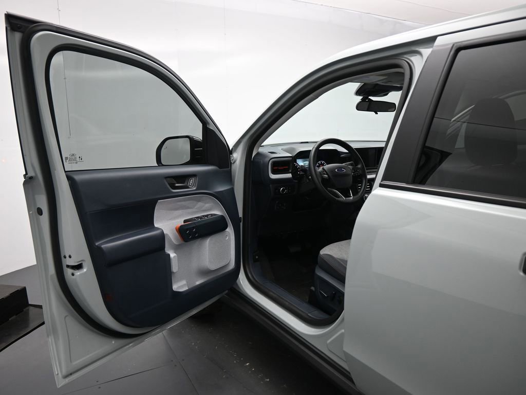 Certified 2024 Ford Maverick XLT w/ XLT Luxury Package image 36