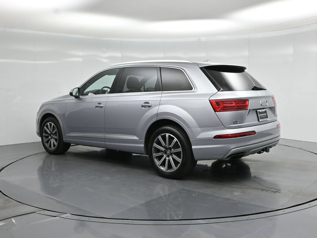 Used 2017 Audi Q7 3.0T Premium Plus w/ Premium Plus Package AWD/4WD image 7