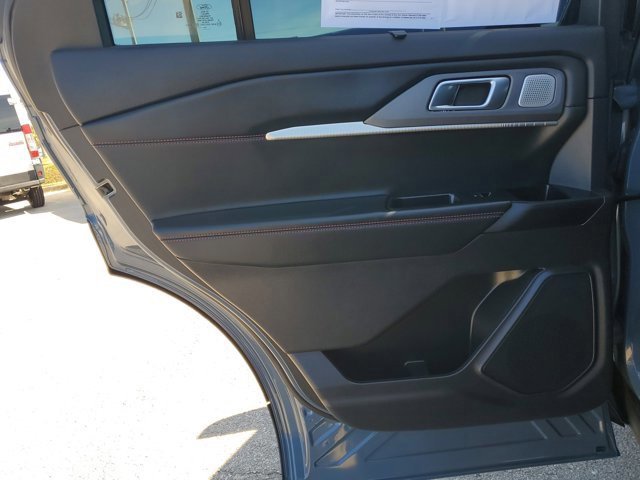 Certified 2025 Ford Explorer ST image 16