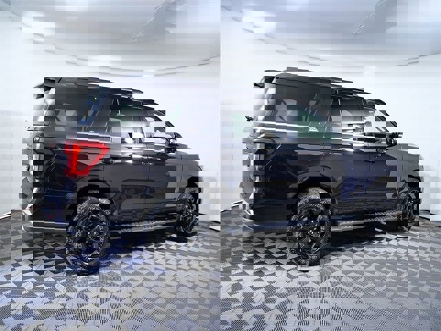 Certified 2024 Ford Expedition Timberline image 8