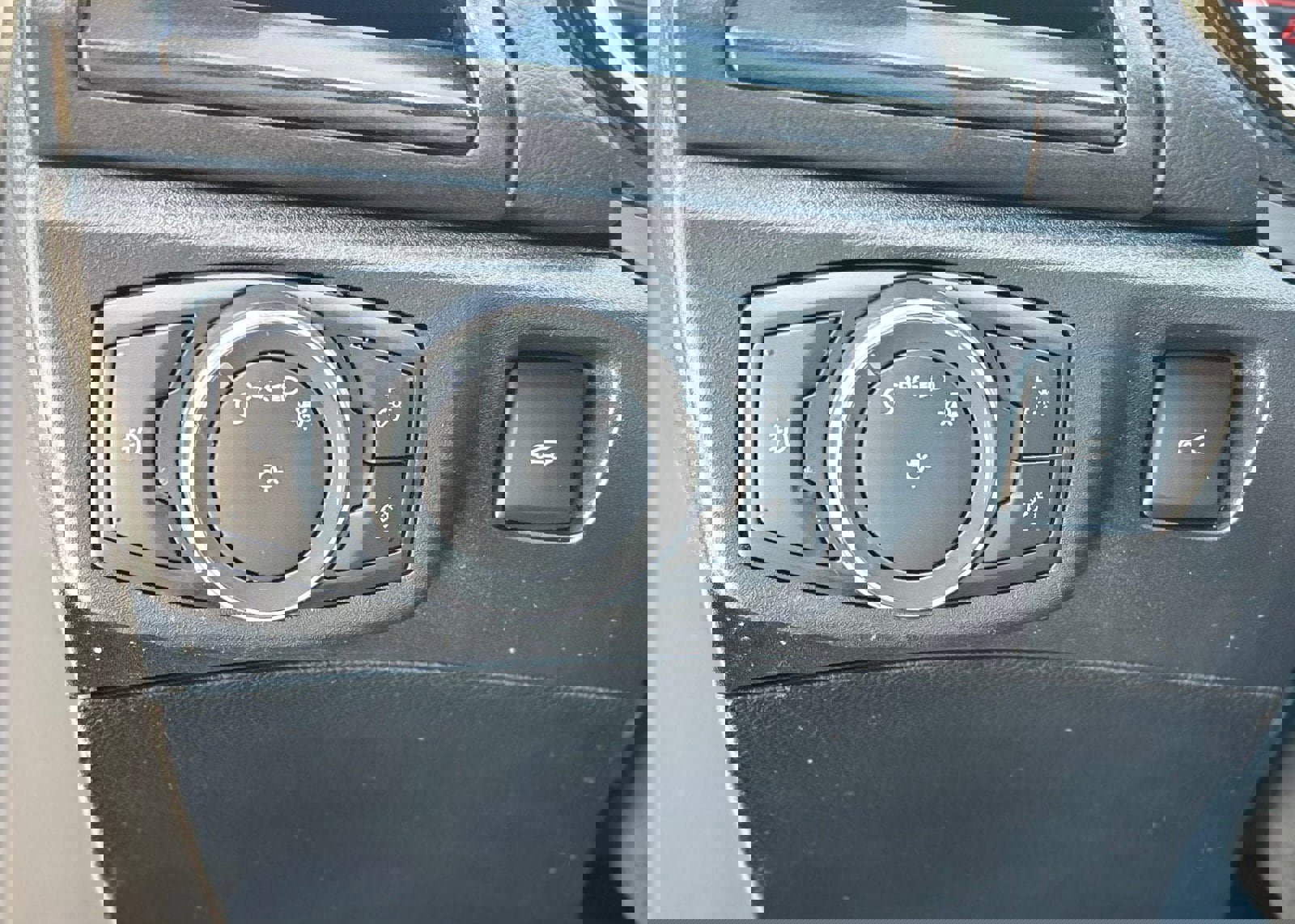 Certified 2017 Ford Fusion Titanium image 32