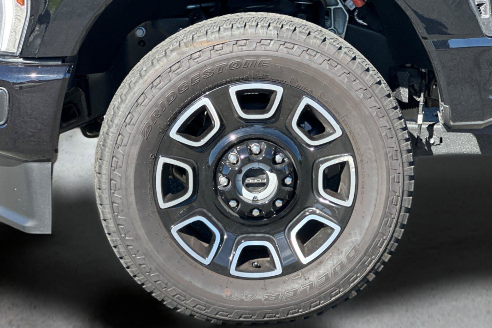 Certified 2026 Ford F250 Platinum AWD/4WD image 23