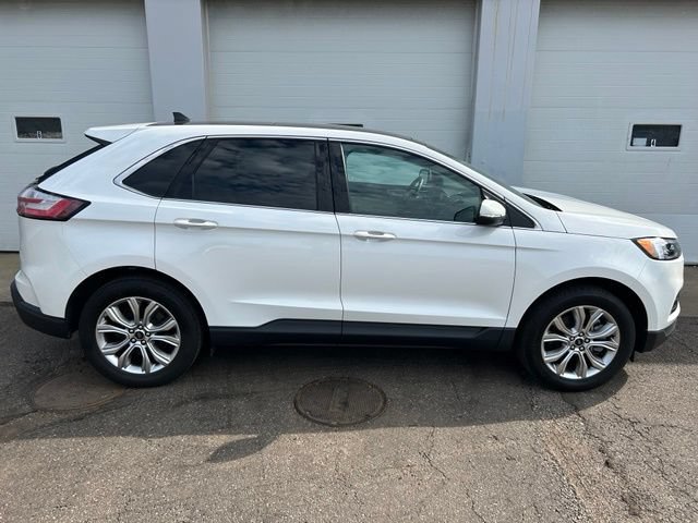 Certified 2024 Ford Edge Titanium w/ Equipment Group 301A AWD/4WD image 6