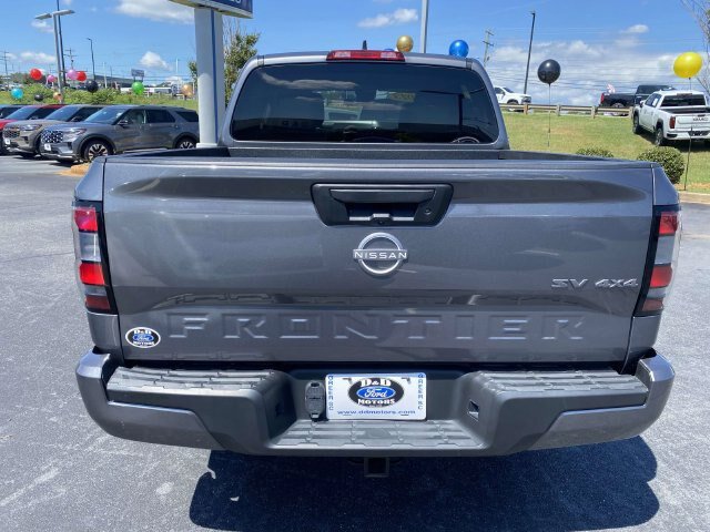 Used 2023 Nissan Frontier SV w/ Tow Package AWD/4WD image 6
