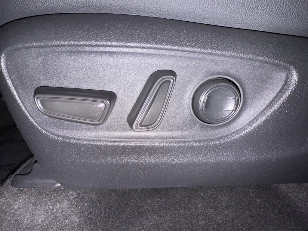 Used 2024 Toyota Grand Highlander Platinum image 19