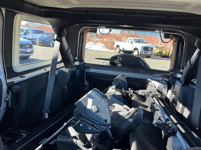 Used 2018 Jeep Wrangler Unlimited Sahara w/ Dual Top Group image 9