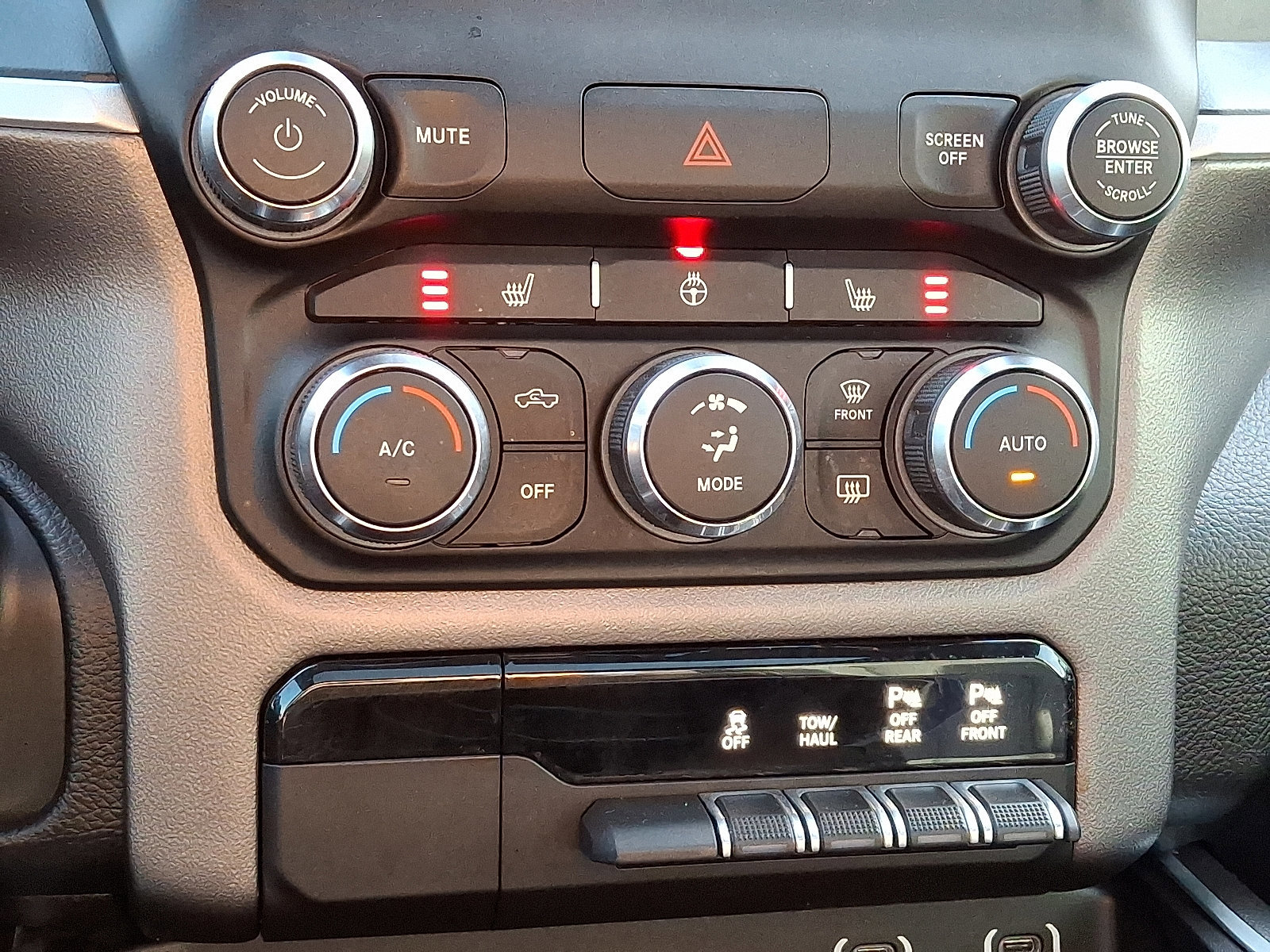 Used 2020 RAM 1500 Big Horn image 15