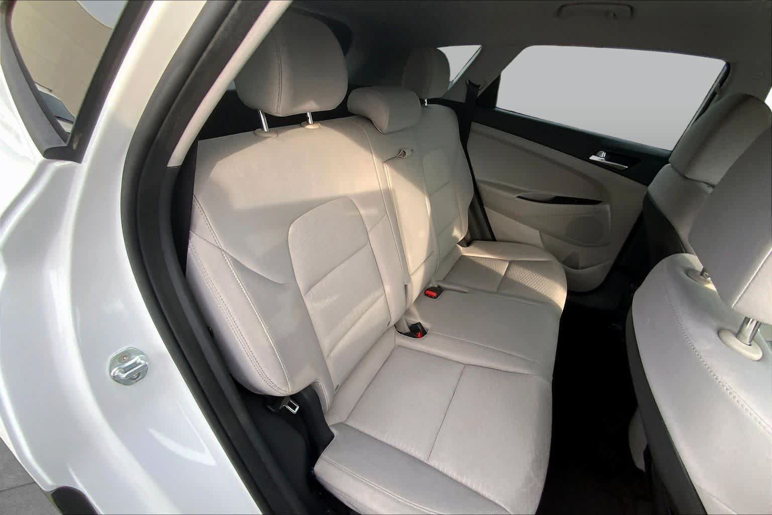 Used 2021 Hyundai Tucson Value FWD image 19