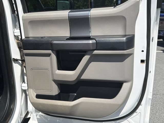Certified 2019 Ford F250 XLT w/ XLT Premium Package AWD/4WD image 18