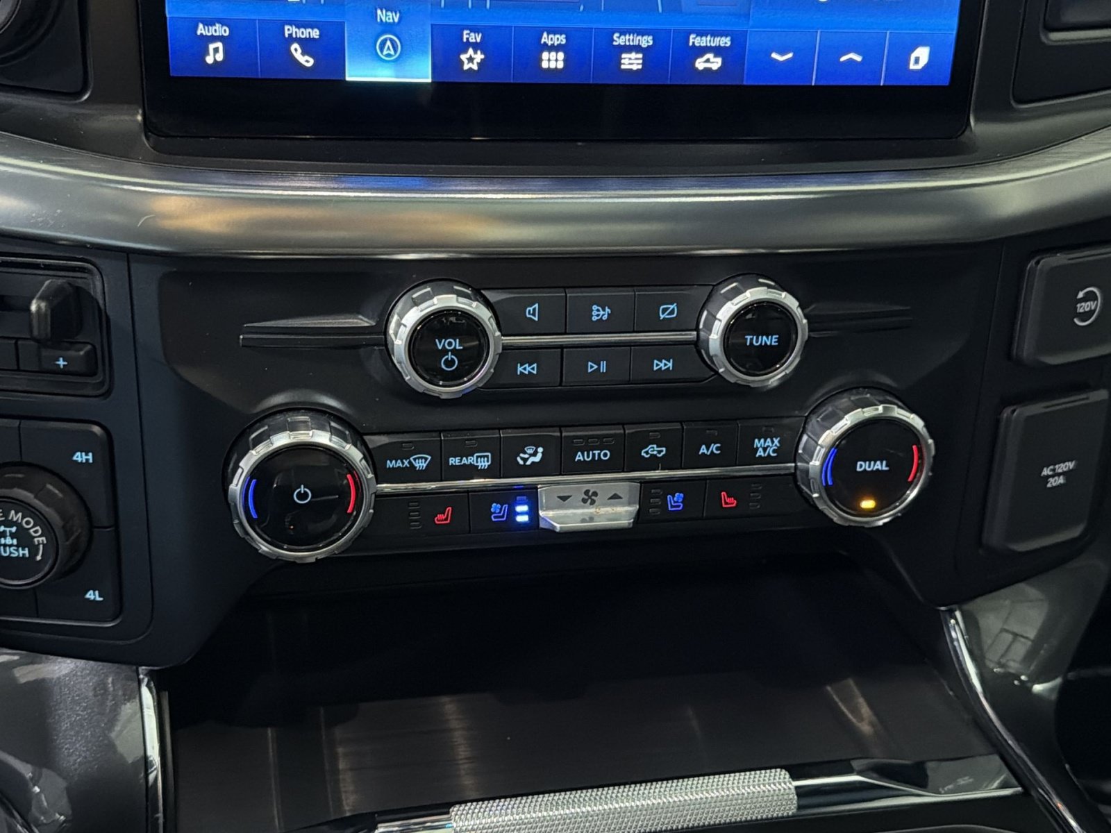 Certified 2023 Ford F150 Lariat w/ Equipment Group 502A High AWD/4WD image 23