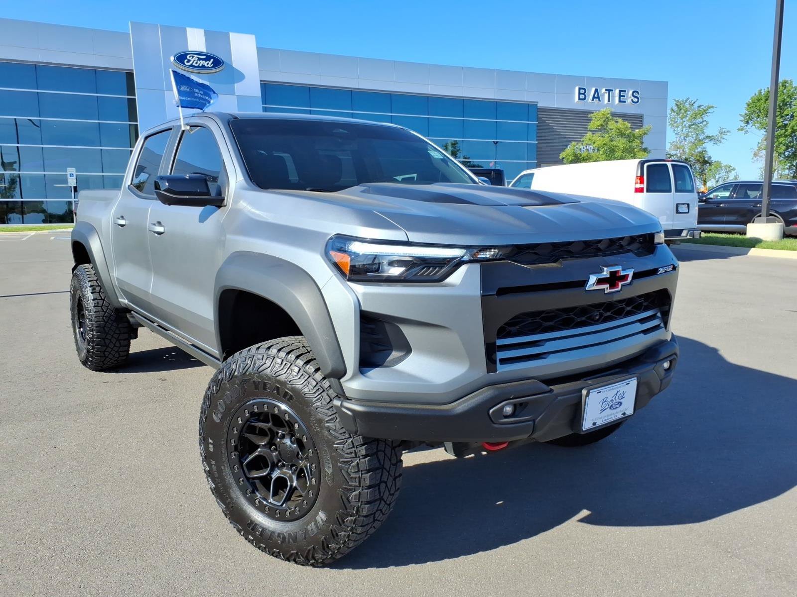 Used 2024 Chevrolet Colorado ZR2 w/ ZR2 Bison Edition AWD/4WD image 1