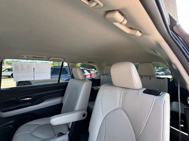 Used 2024 Toyota Grand Highlander AWD Hybrid image 34