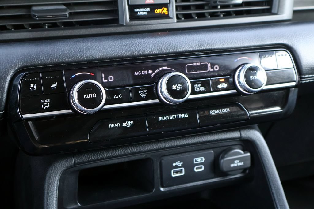 Used 2024 Honda Pilot Elite image 38