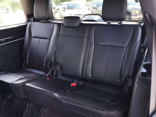 Certified 2021 Ford Expedition XLT RWD image 12