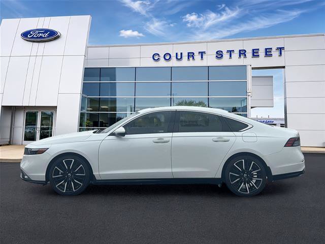 Used 2023 Honda Accord Touring image 8