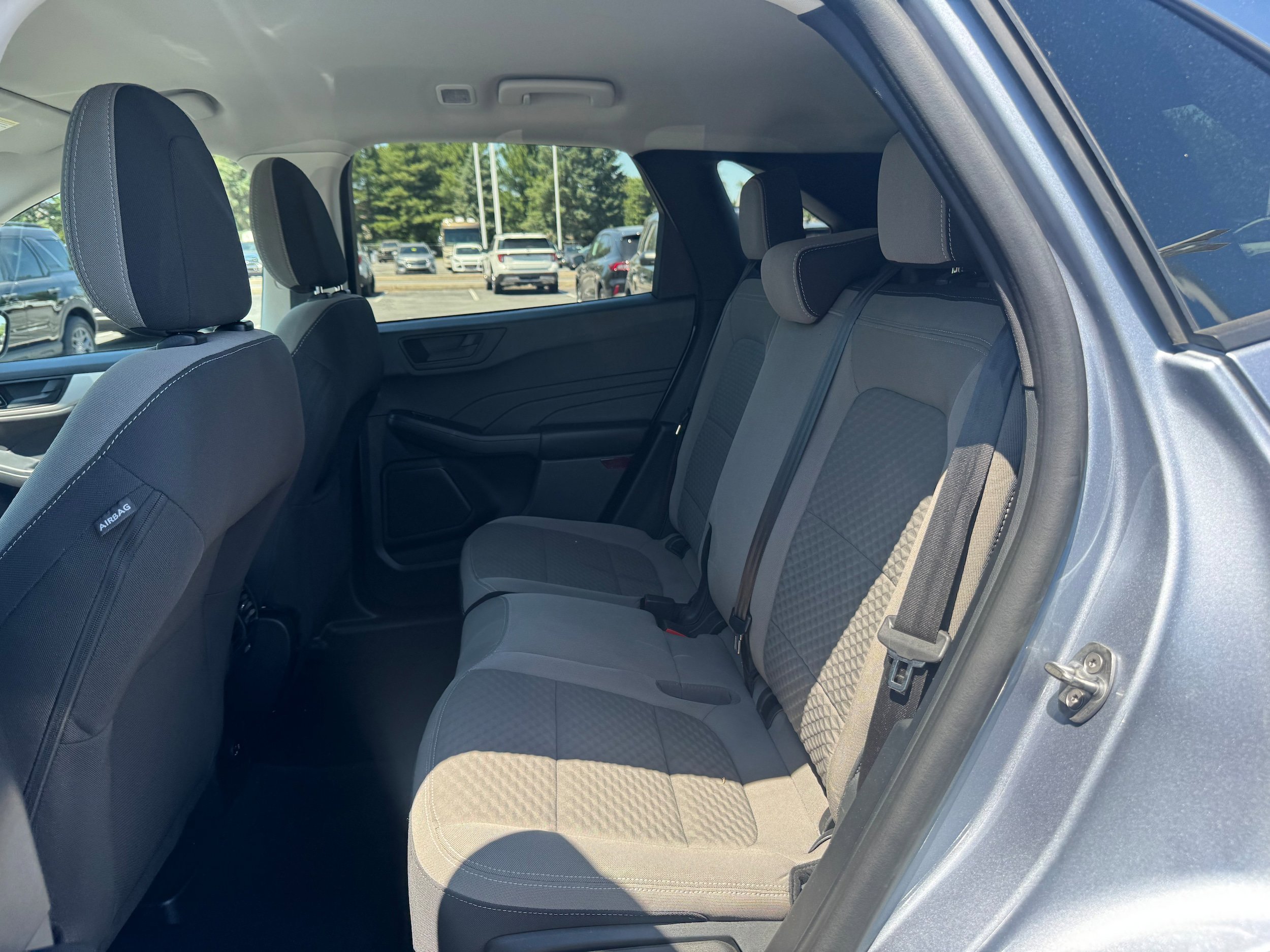 Certified 2022 Ford Escape SE w/ Cold Weather Package AWD/4WD image 10