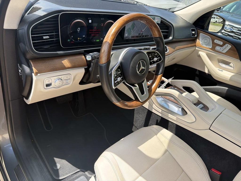 Used 2022 Mercedes-Benz GLS 450 4MATIC image 20