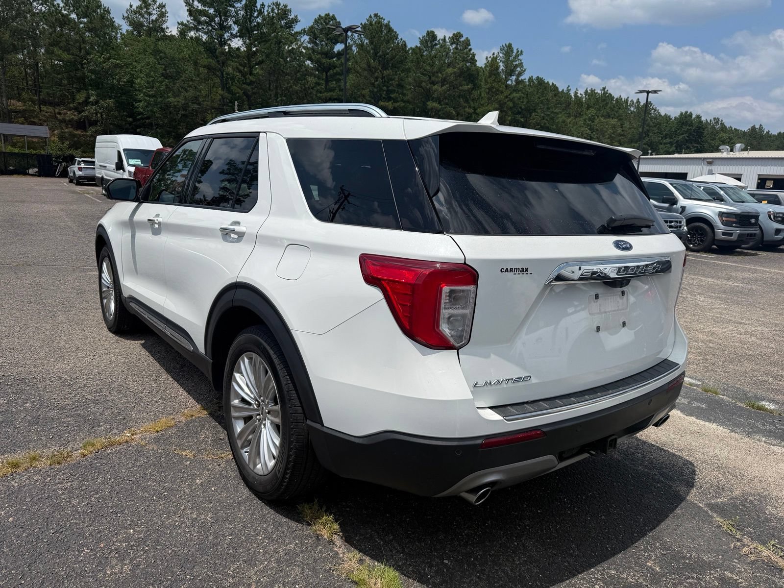Certified 2021 Ford Explorer Limited w/ Equipment Group 301A RWD image 5