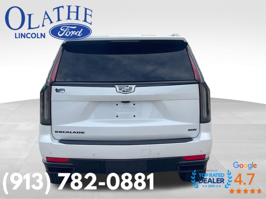 Used 2024 Cadillac Escalade Sport Platinum w/ LPO, ONYX Package AWD/4WD image 4
