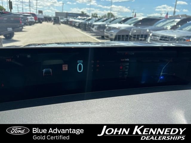 Certified 2025 Ford Expedition Active AWD/4WD image 25