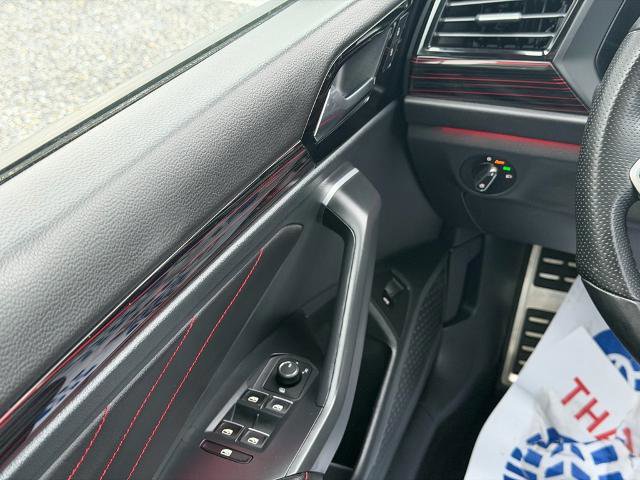 Used 2023 Volkswagen Jetta GLI Autobahn image 17