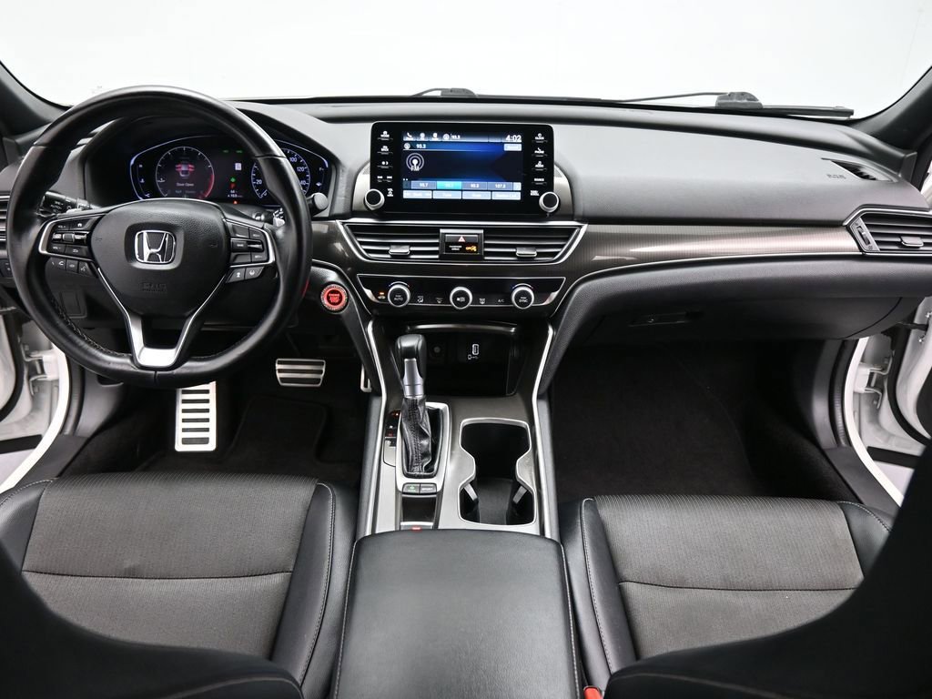 Used 2018 Honda Accord Sport image 17