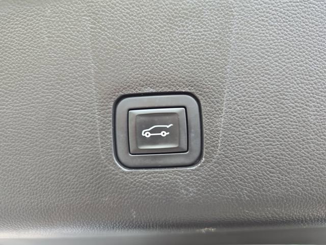 Used 2019 Chevrolet Traverse LT FWD image 10