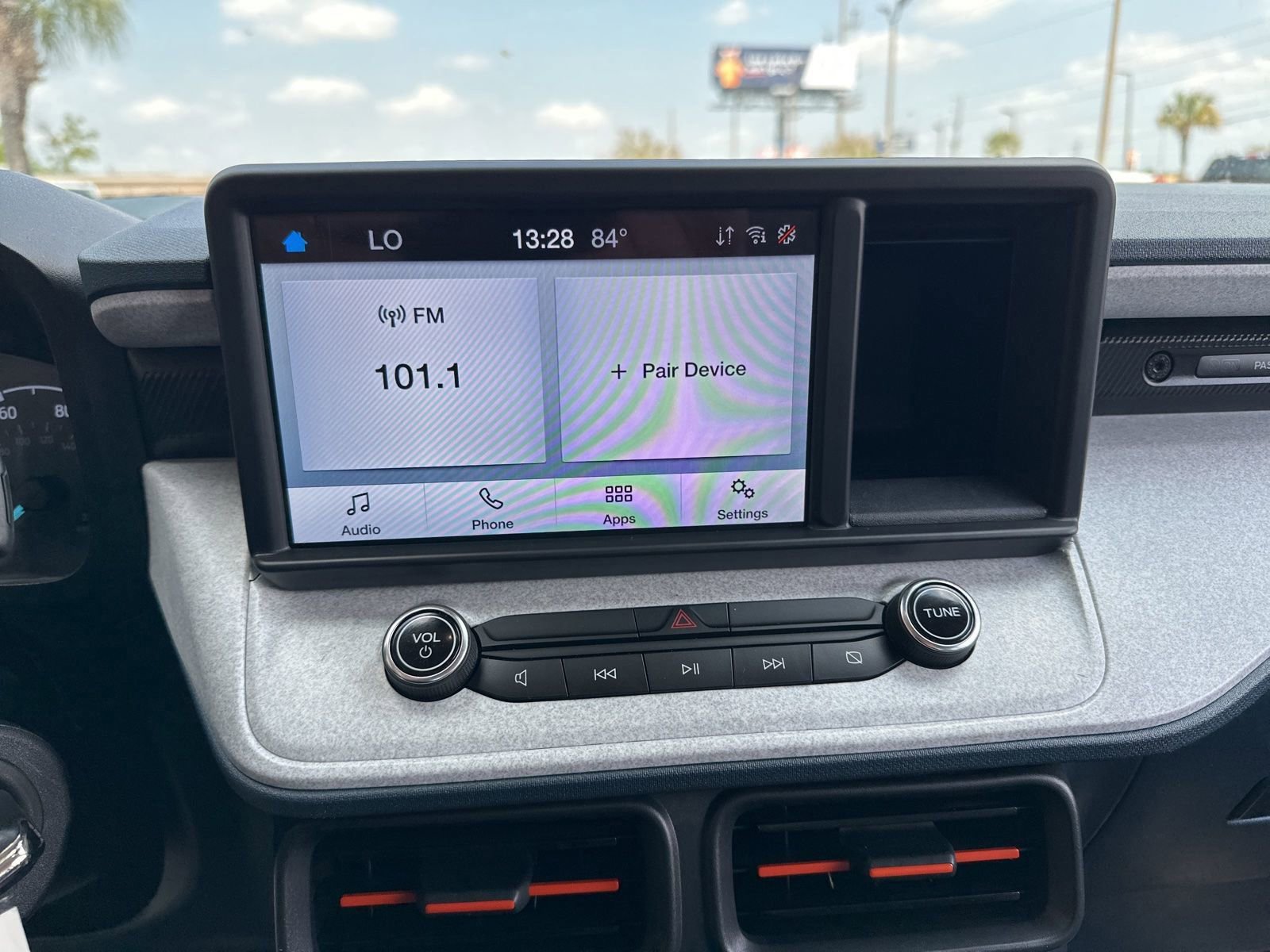 Certified 2024 Ford Maverick XLT image 19