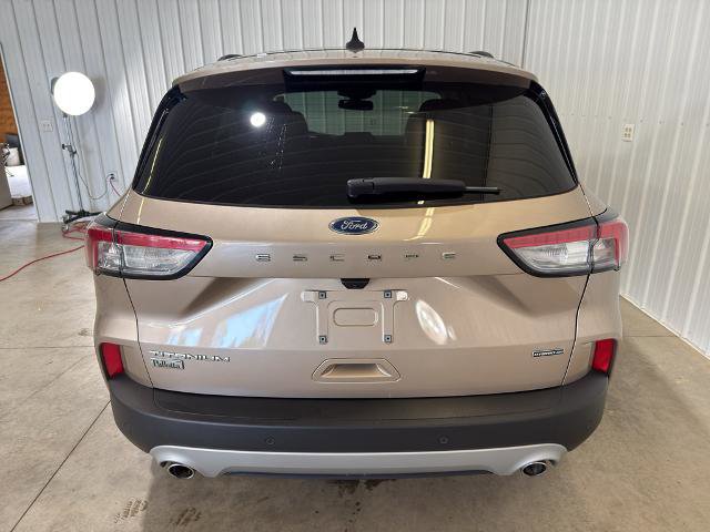 Certified 2020 Ford Escape Titanium w/ Titanium Premium Package 2.0 AWD/4WD image 31