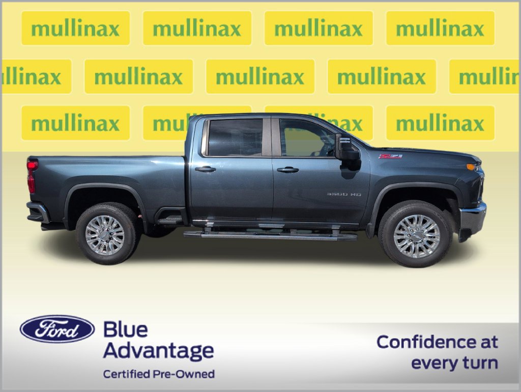 Used 2020 Chevrolet Silverado 3500 LT w/ All Star Edition AWD/4WD image 2