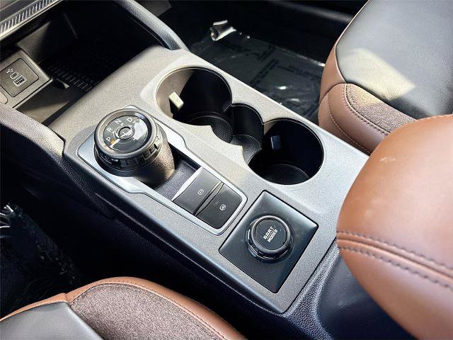 Certified 2025 Ford Bronco Sport Outer Banks w/ Outer Banks Tech Package+ AWD/4WD image 18
